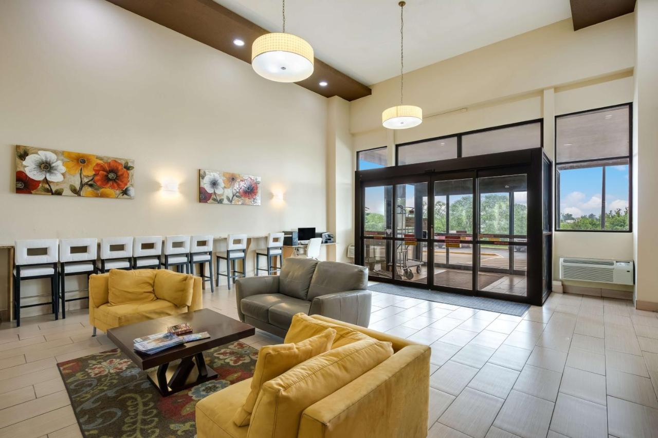 Best Western Waukesha Grand Pewaukee Exteriér fotografie